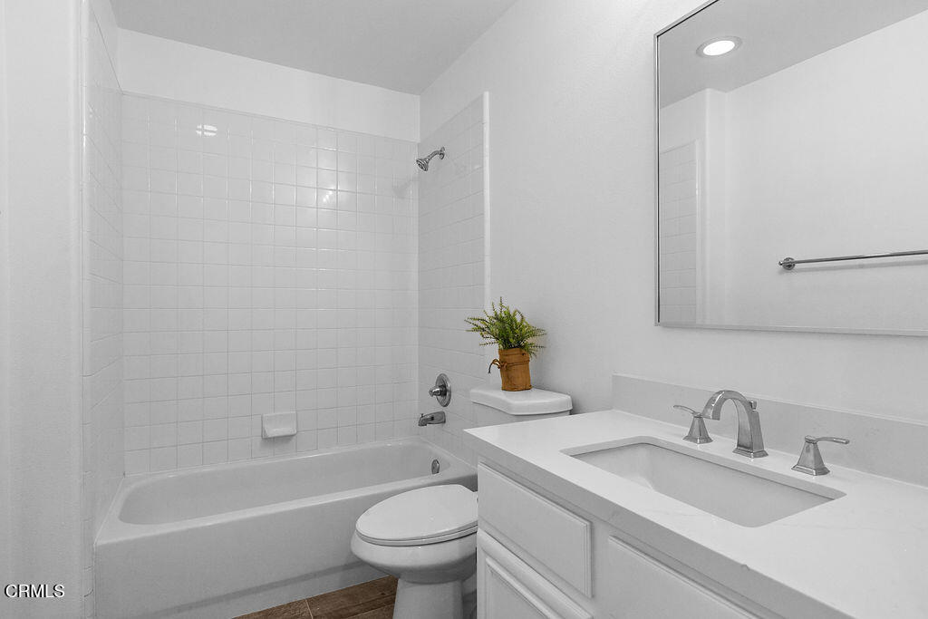 Village at the Park - 5486 - Residential Lease