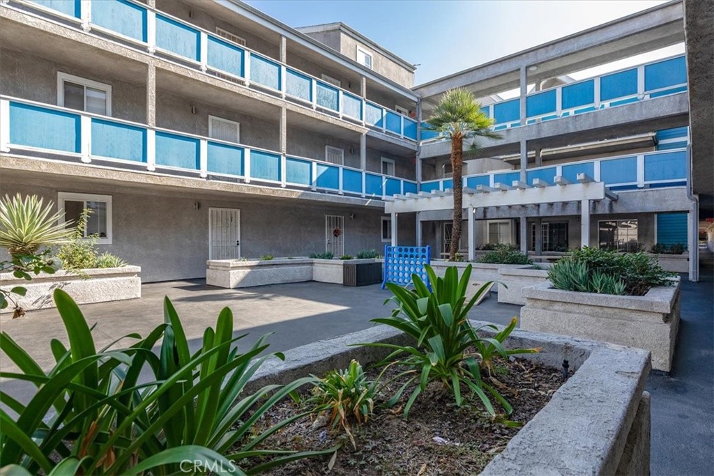 GAVIOTA HEIGHTS - Residential