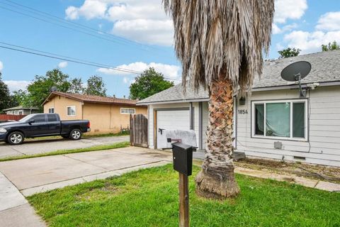 Photo of 1852 Grand Avenue, Sacramento, CA 95838 (MLS # ML82042643)
