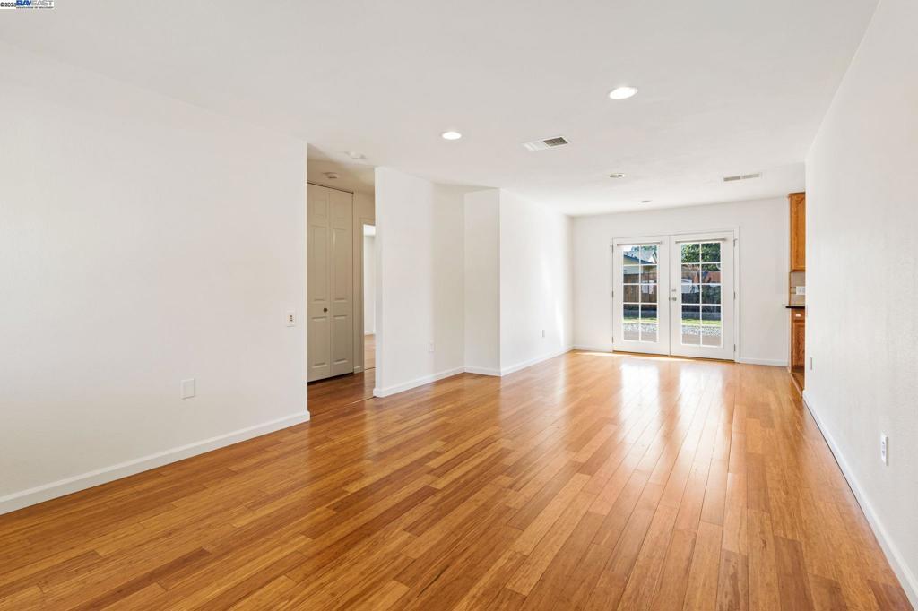 SPRINGTOWN - Residential