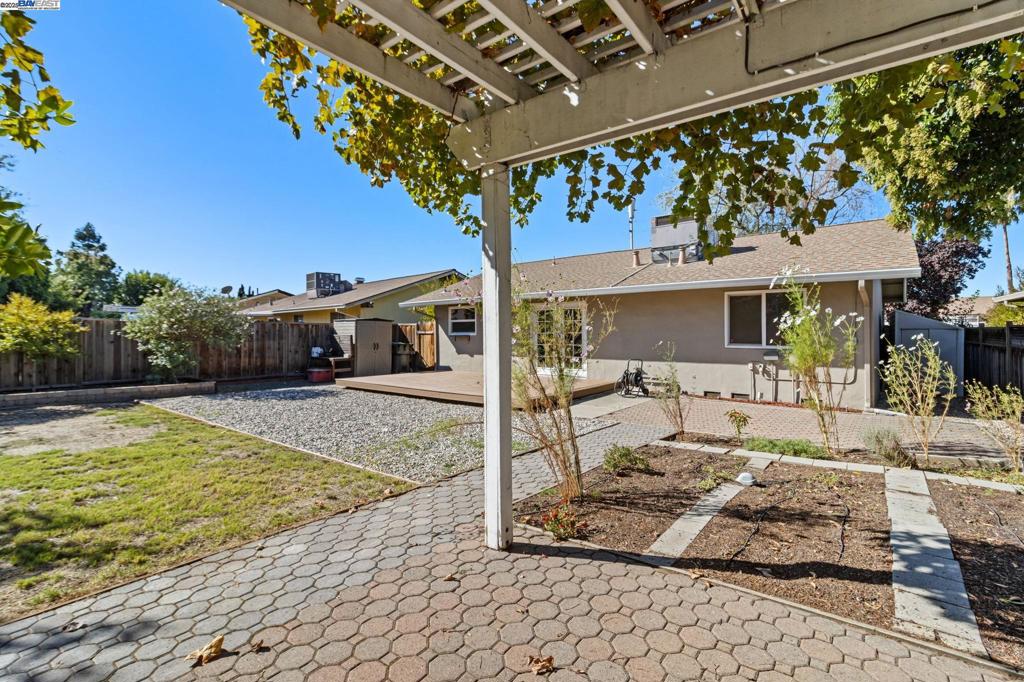 SPRINGTOWN - Residential