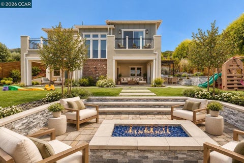 Photo of 63 Tomcat Way Way, Orinda, CA 94563 (MLS # 41151654)