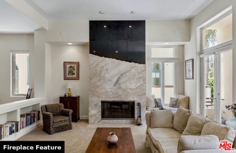 Photo of 121 Outrigger Mall, Marina Del Rey, CA 90292 (MLS # 26829821)