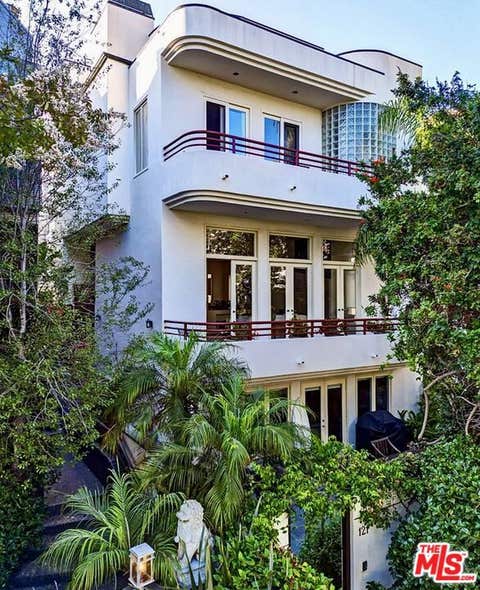Photo of 121 Outrigger Mall, Marina Del Rey, CA 90292 (MLS # 26829821)