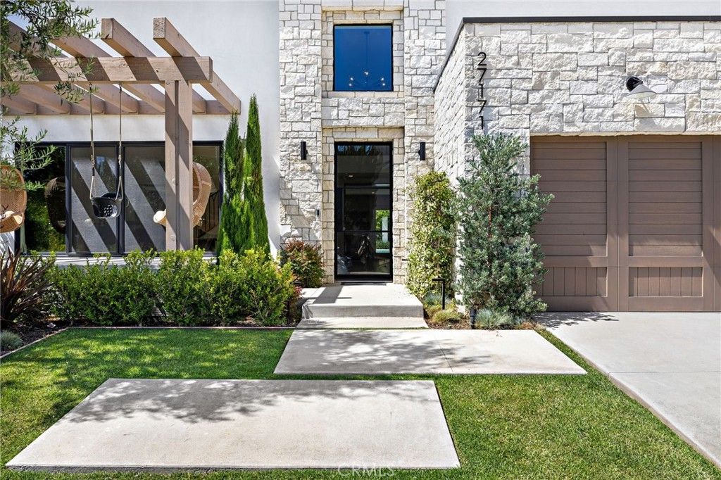 Photo of 27171 Calle Delgado, San Juan Capistrano, CA 92675 (MLS # NP25228751)