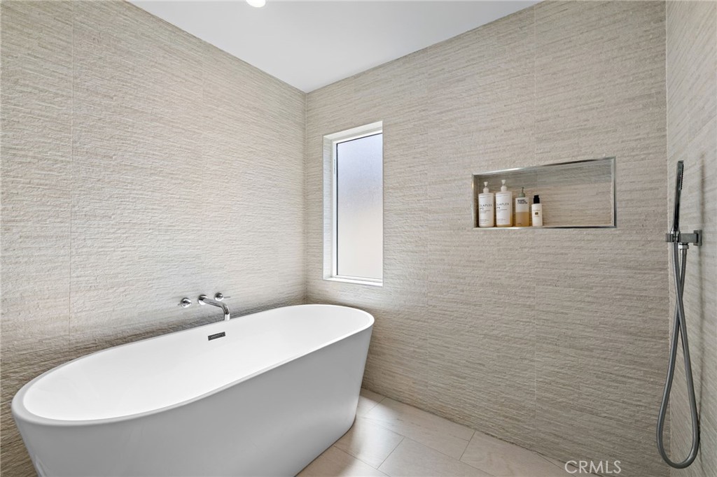 Meredith Canyon (MC) - Residential