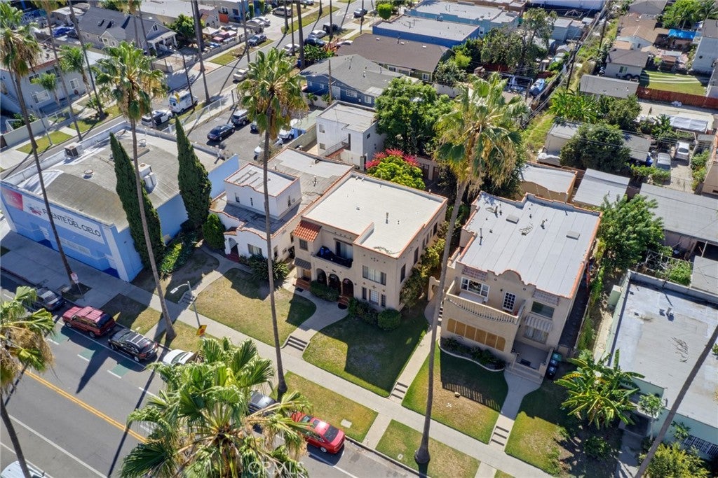 1862 W 54th Street