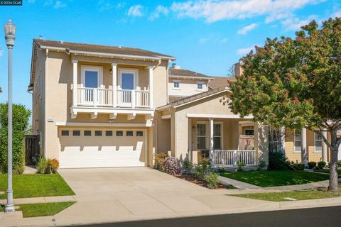 Photo of 1012 Salt Spray Ter, Hercules, CA 94547 (MLS # 41127893)