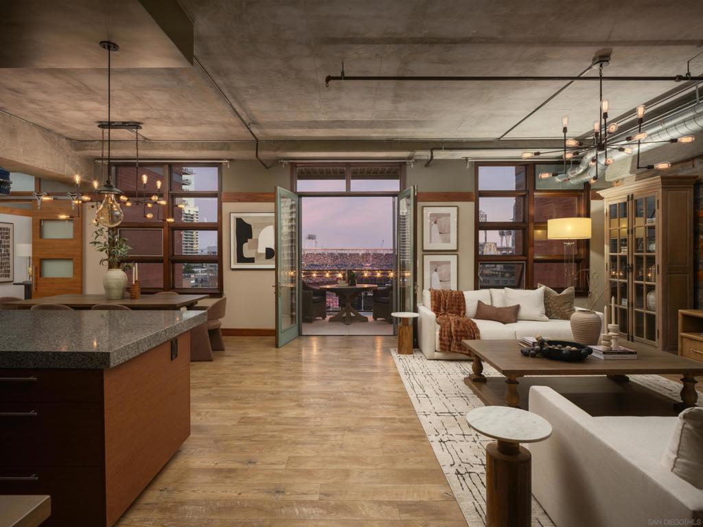 877 Island Ave 906