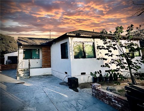 Photo of 14524 Claressa Avenue, Norwalk, CA 90650 (MLS # SR25254896)