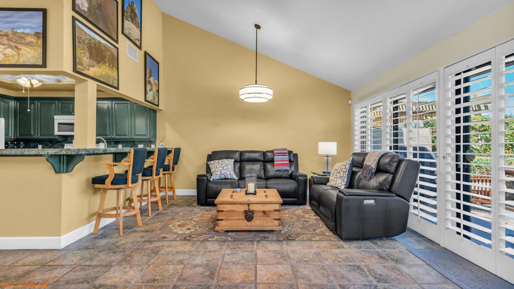 Woodhaven Country Cl - Residential