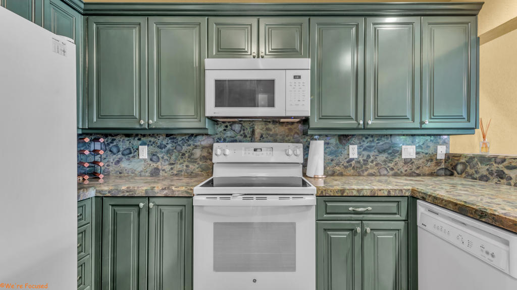 Woodhaven Country Cl - Residential