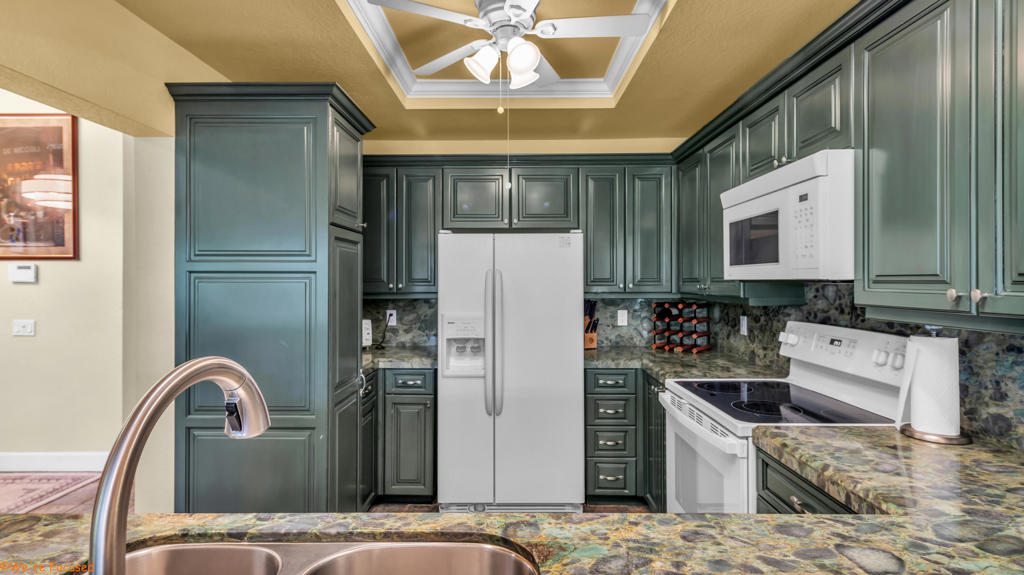 Woodhaven Country Cl - Residential