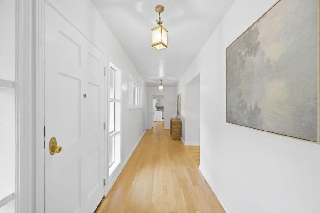 2425 Alameda De Las Pulgas