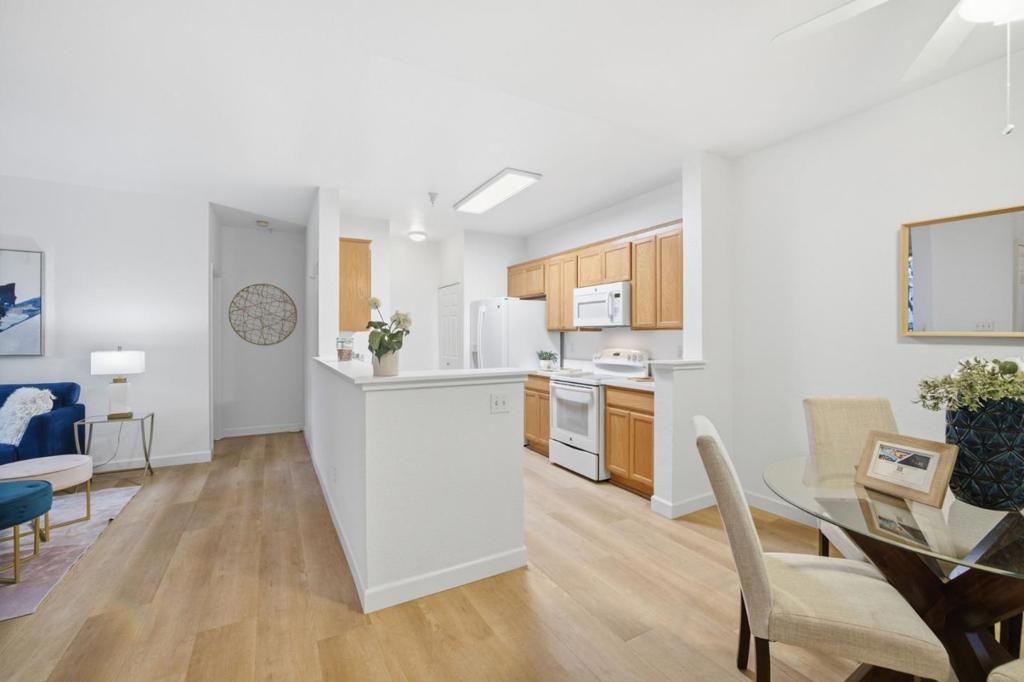 250 Santa Fe Terrace 209