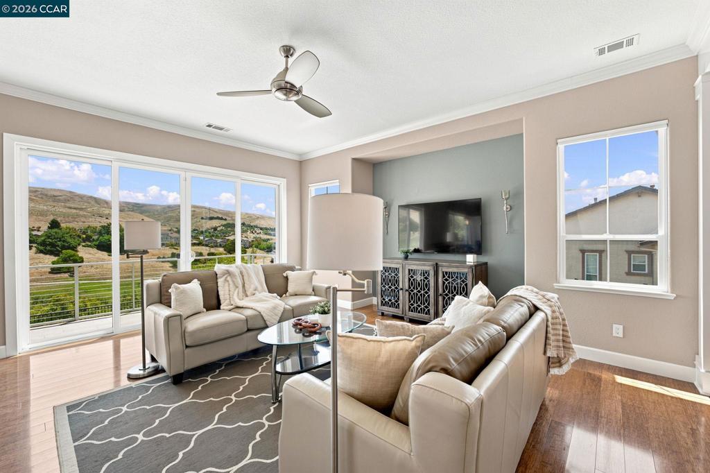 3024 Overlook Dr
