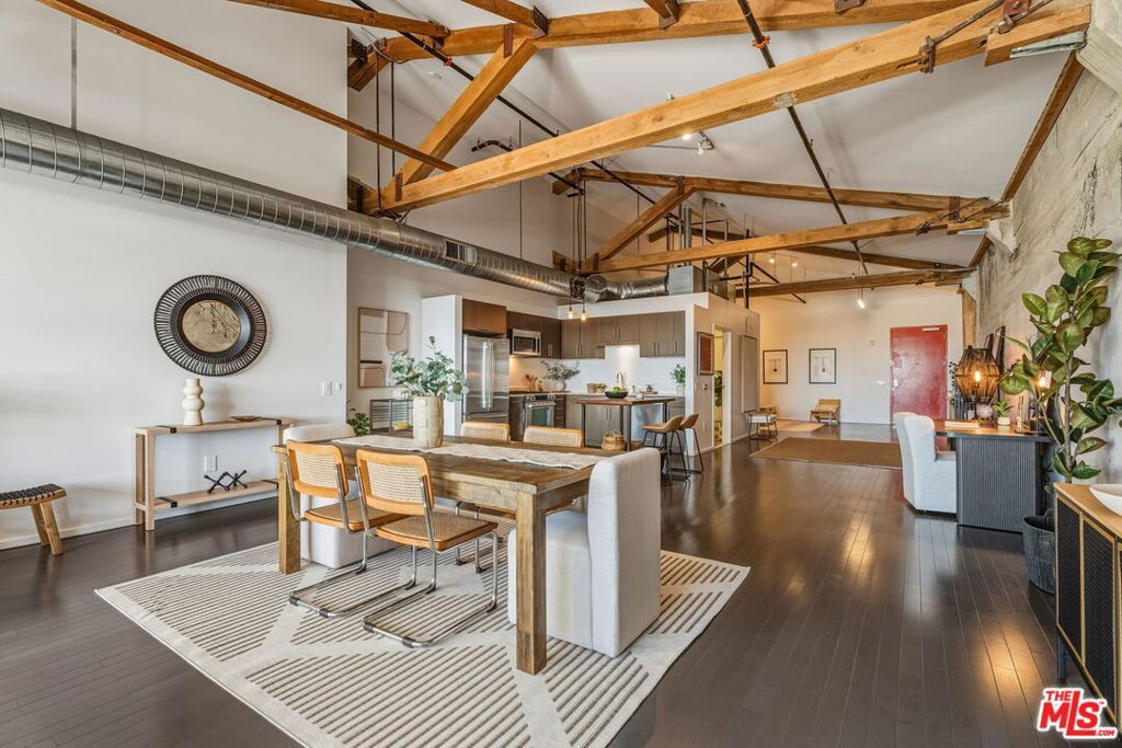 Photo of 530 S Hewitt Street #539, Los Angeles, CA 90013 (MLS # 25631609)