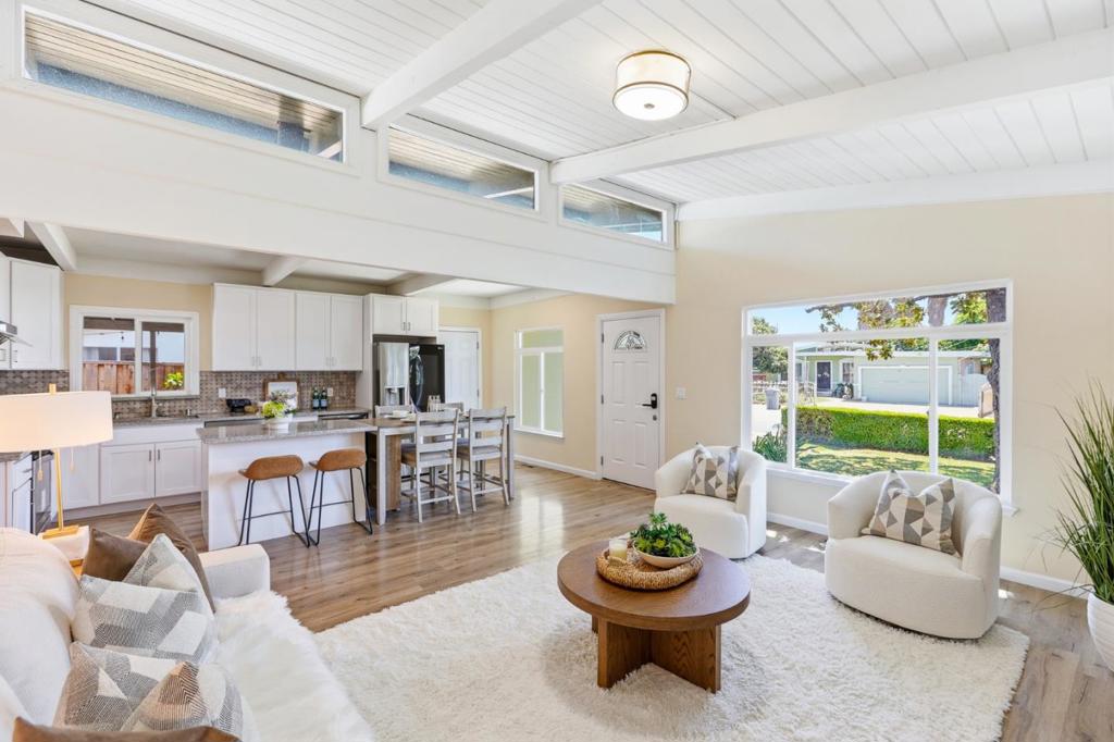 488 Lochridge Drive