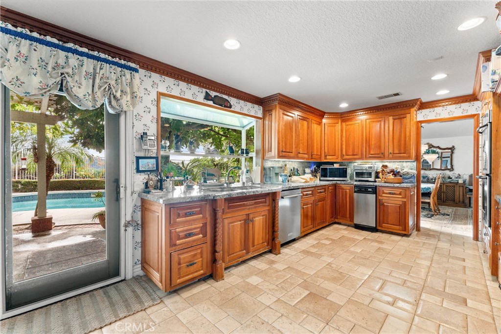 Montbury On The Hill (MBY) - Residential
