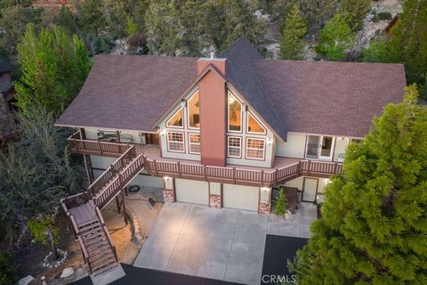 Photo of 305 Starlight Circle, Big Bear Lake, CA 92315 (MLS # IG26027922)