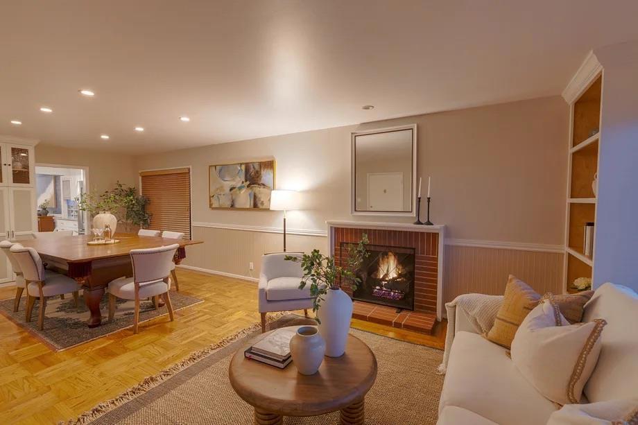 Properties 3 467 Avalon Drive