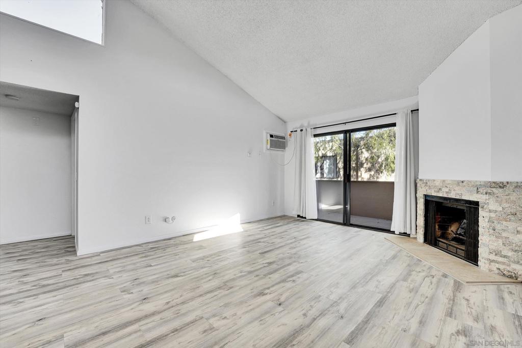 2920 Briarwood Rd. D11