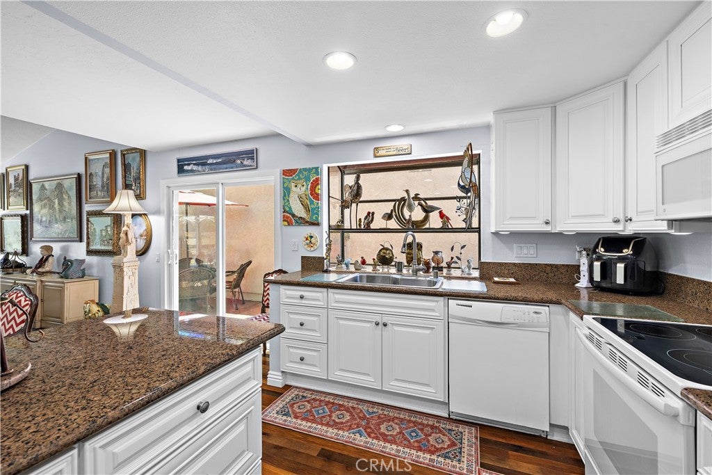 23576 VILLENA, Mission Viejo CA 92692 - Photo 6
