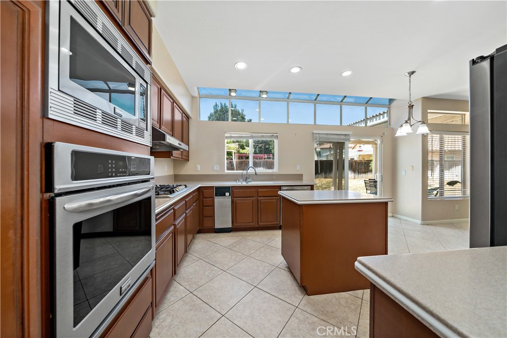 42025 Boothill Lane
