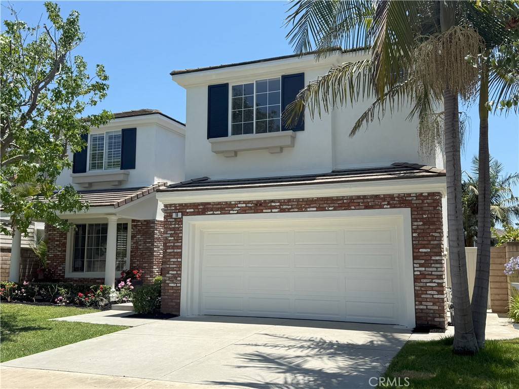 18 Lakeside Drive