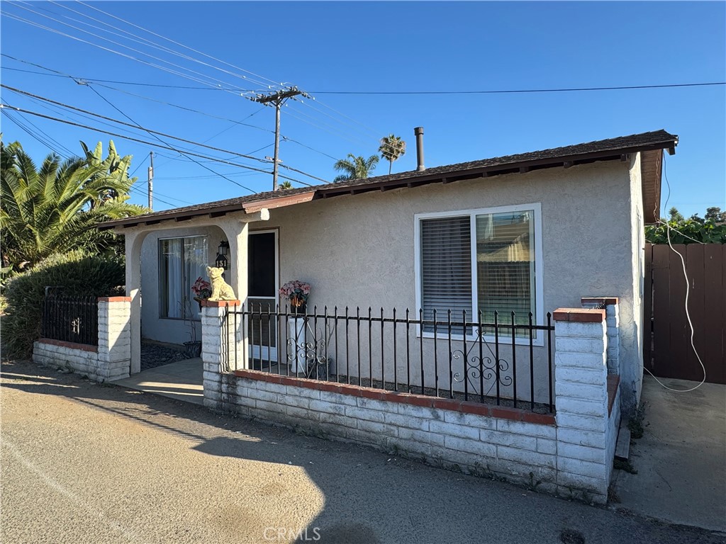 LARGE CORNER LOT, 2 UNIT DETACHED DUPLEXES - 129 Smilax Rd & 131 Smilax Rd. (2) UNITS (combined) 1,296 SQ FT. (648 sq ft each) on 8,712 SQ FT CORNER LOT - (combined) 4BED/2BA/2CAR garage/exterior LAUNDRY room (on-site), NEW roof, UPDATED flooring, paint, counter tops & cabinetry, (3) windows replaced ...GREAT property for rental, multi-gen families, or development.