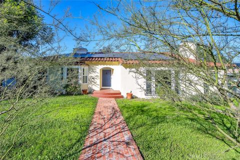 Photo of 3721 Lankershim, Los Angeles, CA 90068 (MLS # SR26026889)