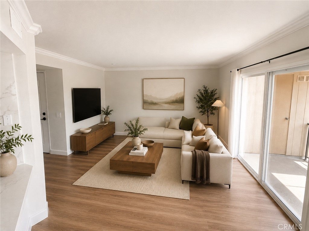 2604 Avenida Del Vista 102