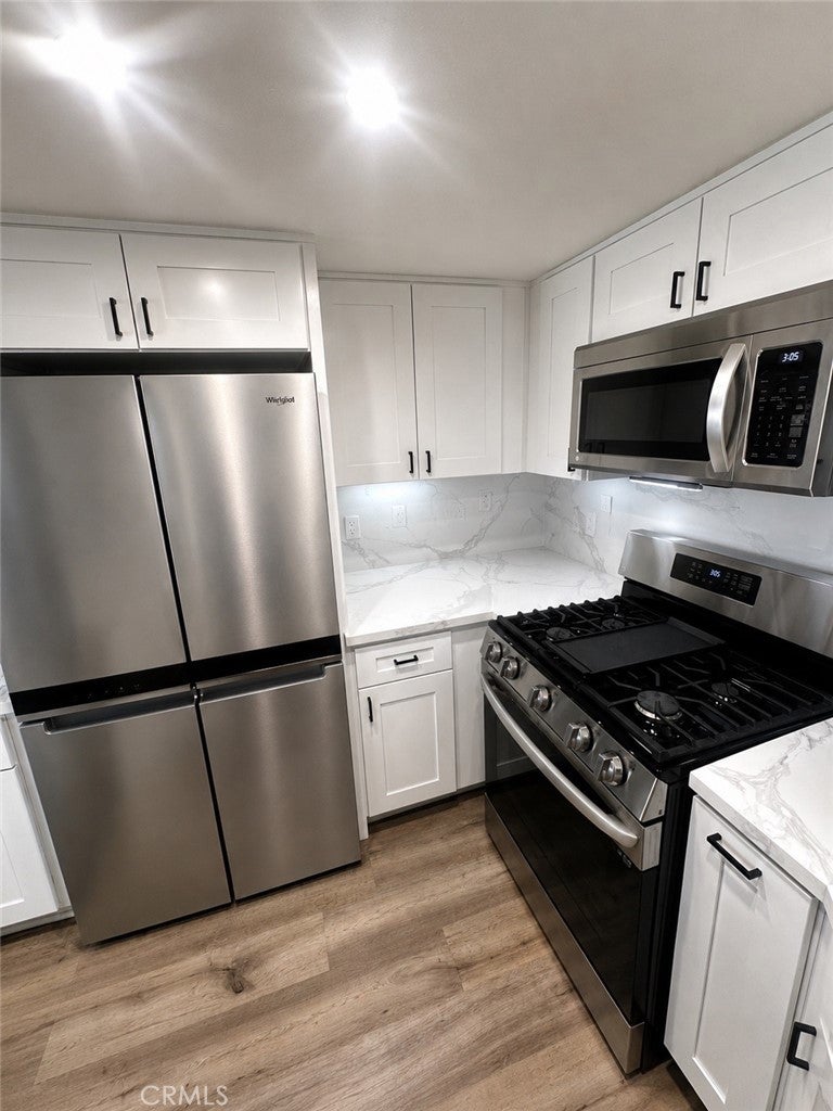 2604 Avenida Del Vista 102