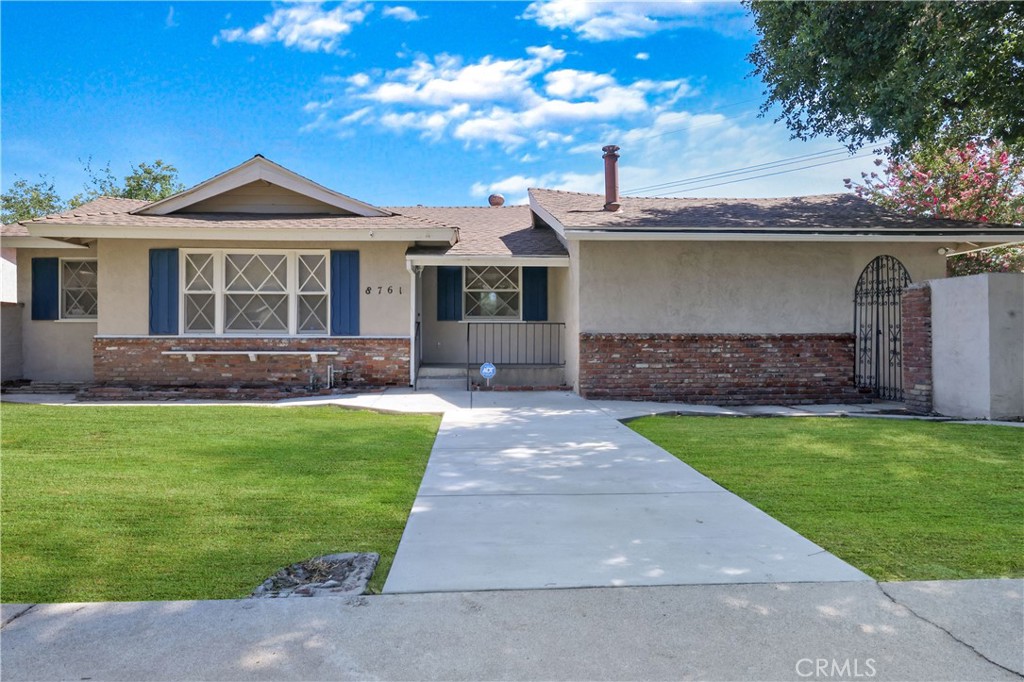 Amazing Curb Appeal in a Prime Location!
Step into charm and comfort with this beautiful 3-bedroom, 1.5 bath home located in one of the most sought-after neighborhoods east of Los Angeles. From the moment you arrive, the curb appeal is undeniable. Set beneath a majestic oak tree, with breathtaking mountain views to the north, creating a serene, picture-perfect setting. This home offers the rare possibility of RV parking and a spacious backyard that's a blank canvas-ideal for hosting gatherings, summer barbecues, or simply enjoying your own peaceful retreat. Inside, you will find inviting living spaces filled with warmth and potential. Perfectly situated near top-rated schools, scenic parks, and surrounded by exceptional shopping and dining in every direction. As a bonus, enjoy close proximity to one of the finest public golf courses and a prestigious Country Club minutes away from your new front door!!
