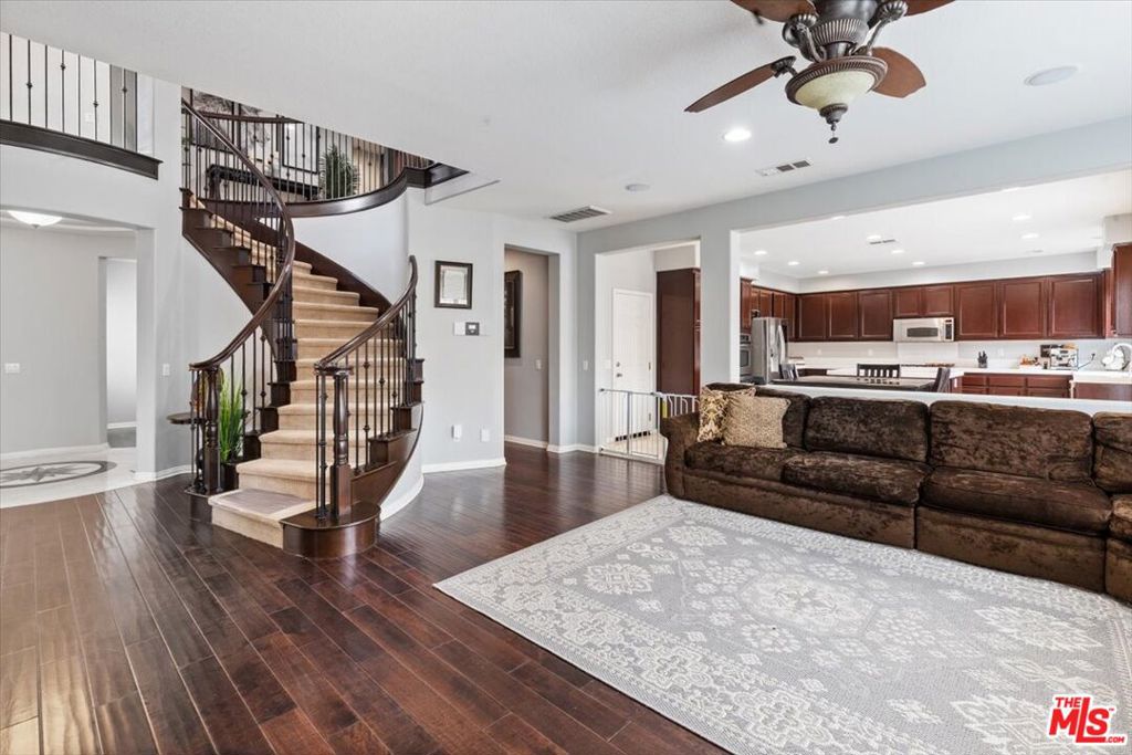 7915 Saddletree Court