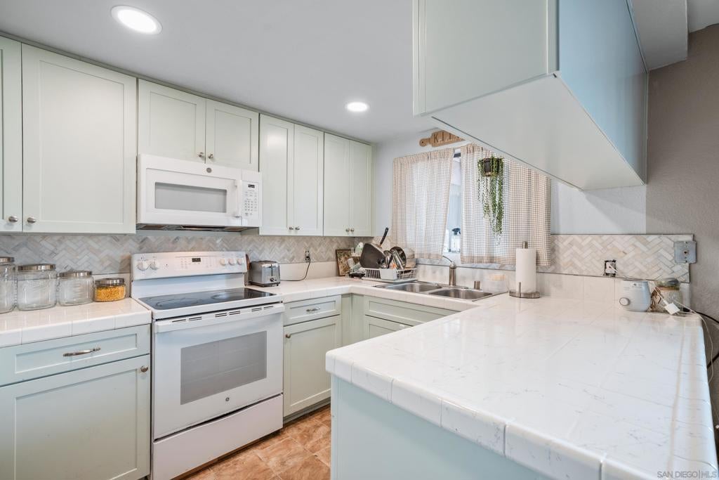 1164 Decker St Unit A