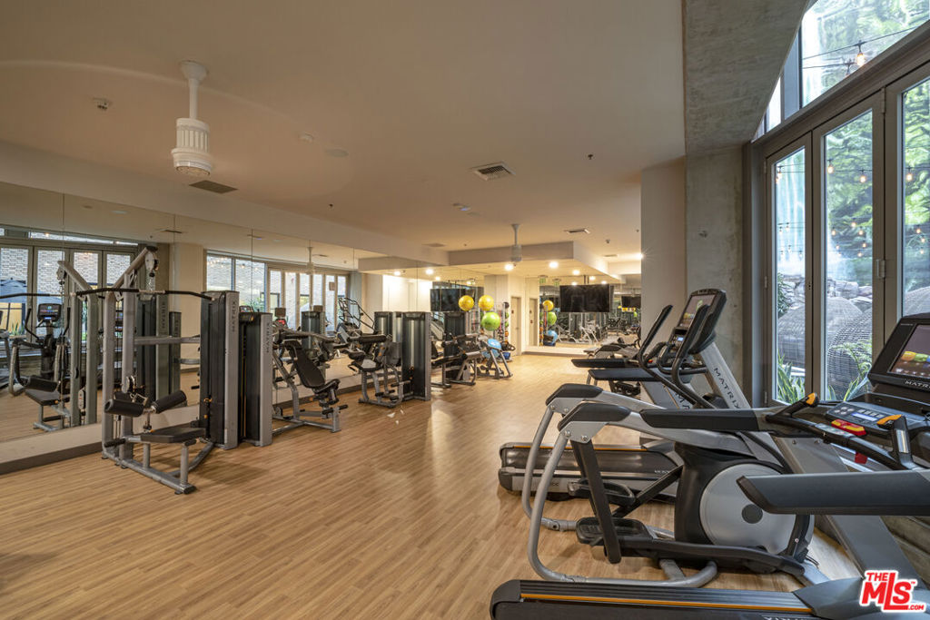 Properties 3 727 W 7th Street 501