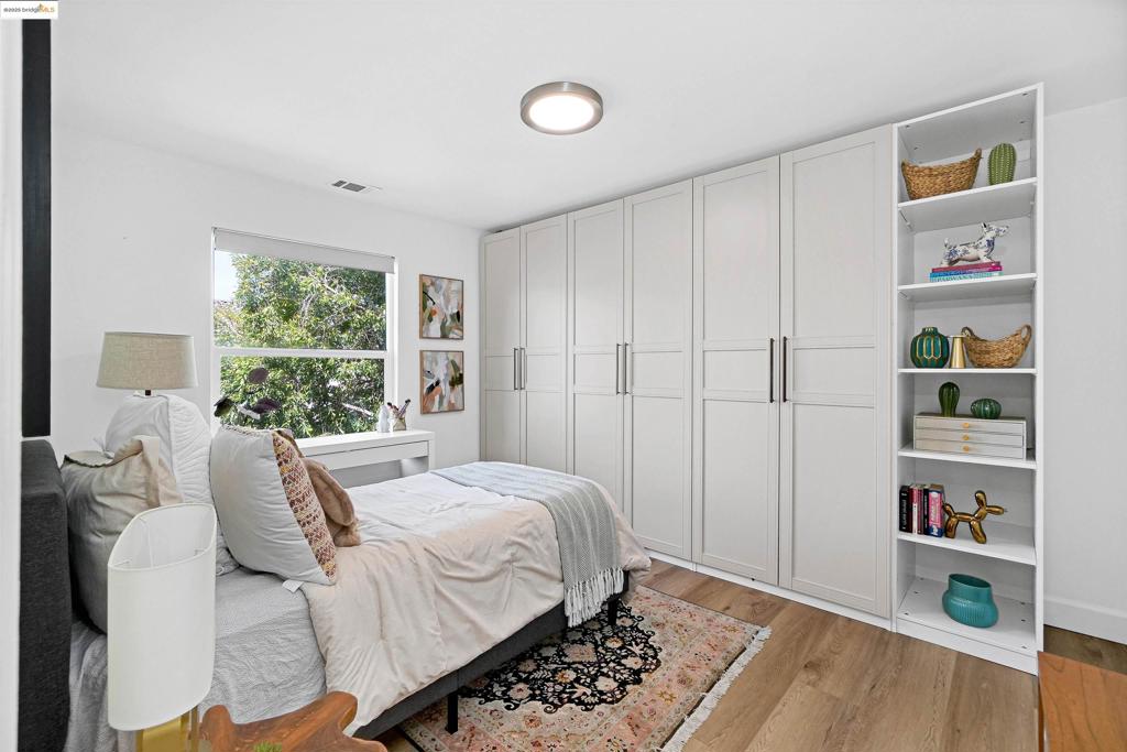 GLEN COVE - Residential