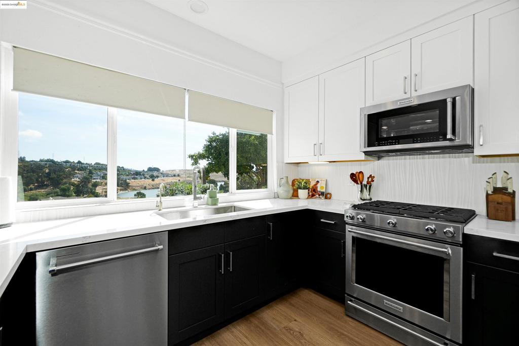 GLEN COVE - Residential