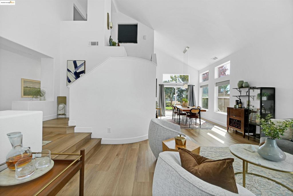 GLEN COVE - Residential