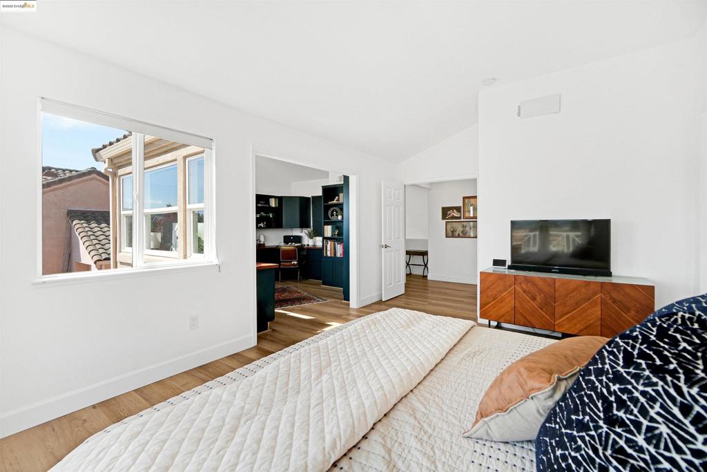 GLEN COVE - Residential