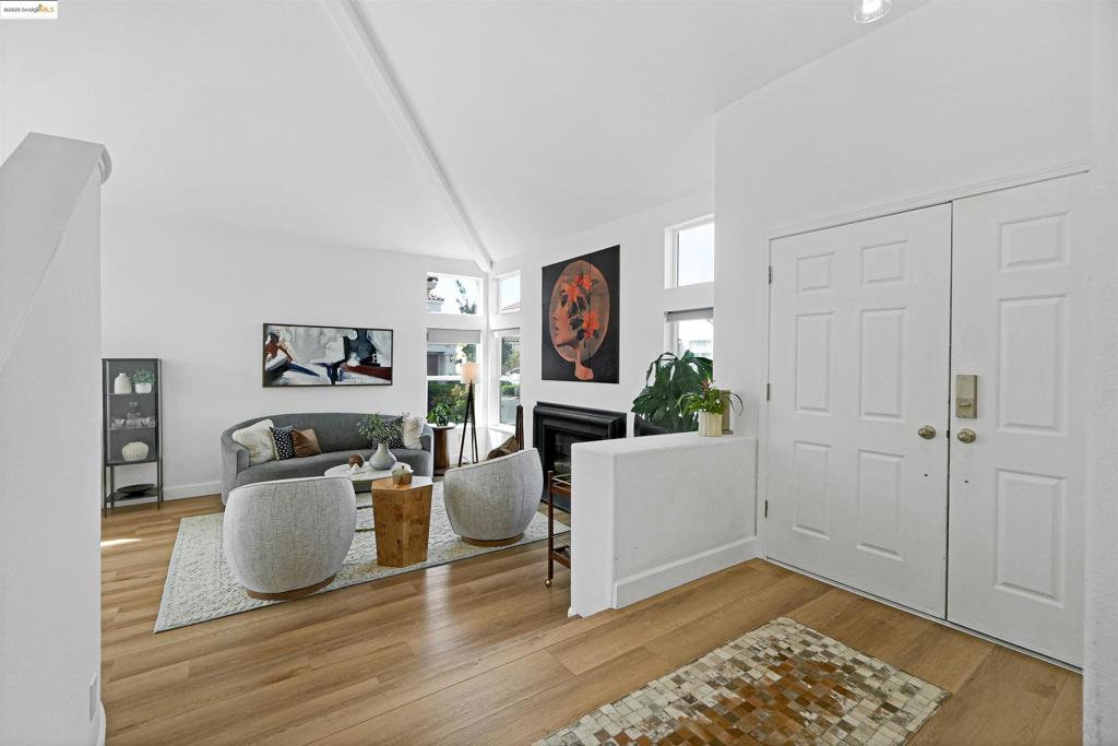 GLEN COVE - Residential