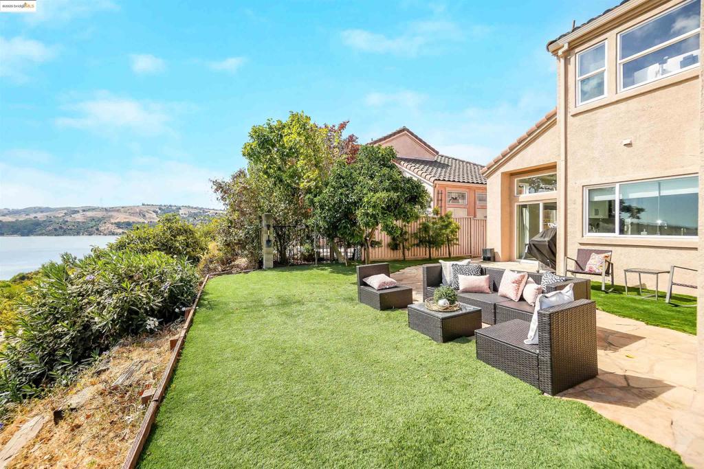 GLEN COVE - Residential