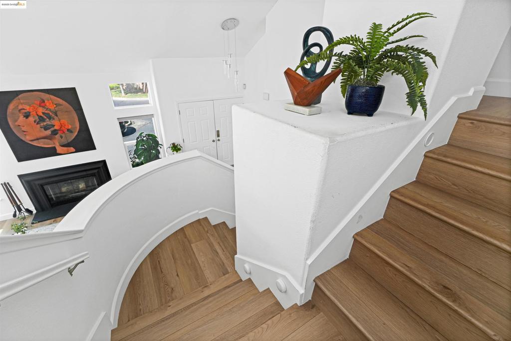 GLEN COVE - Residential