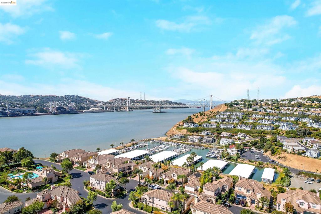 GLEN COVE - Residential