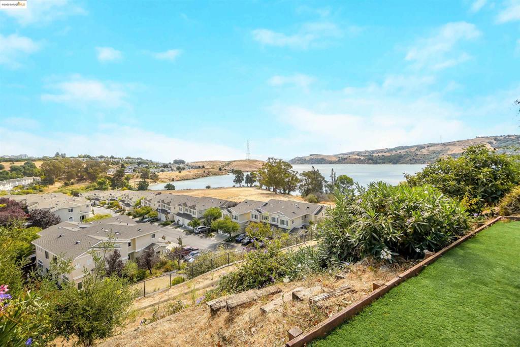 GLEN COVE - Residential