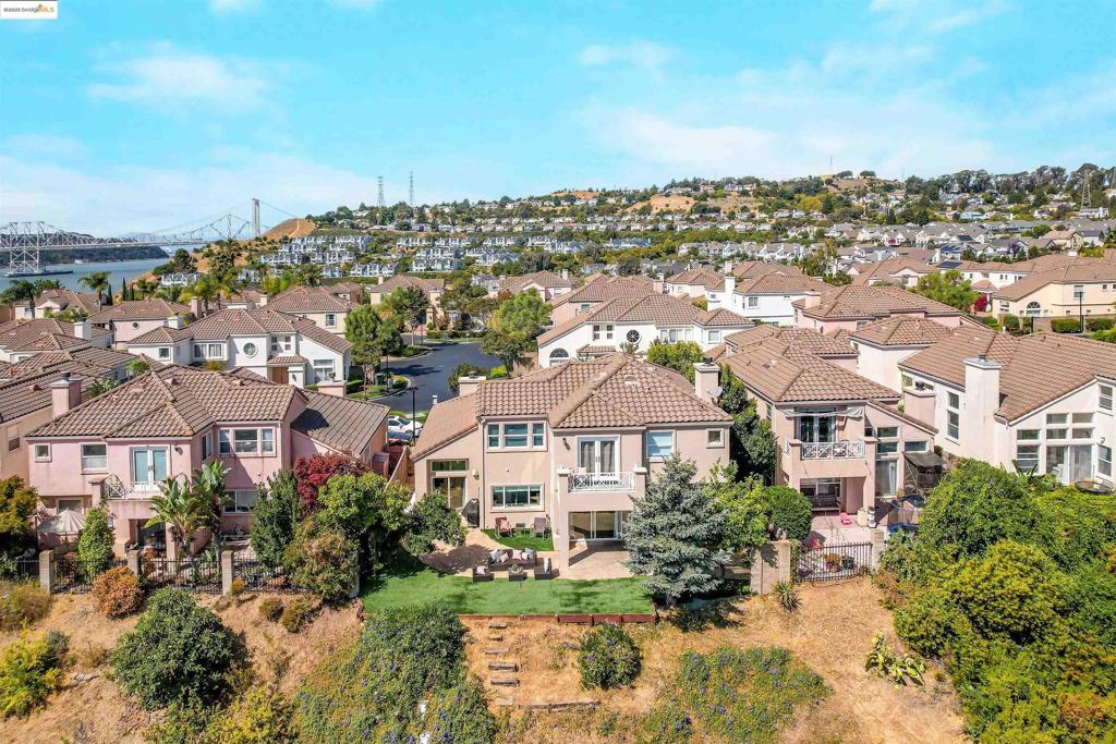 GLEN COVE - Residential