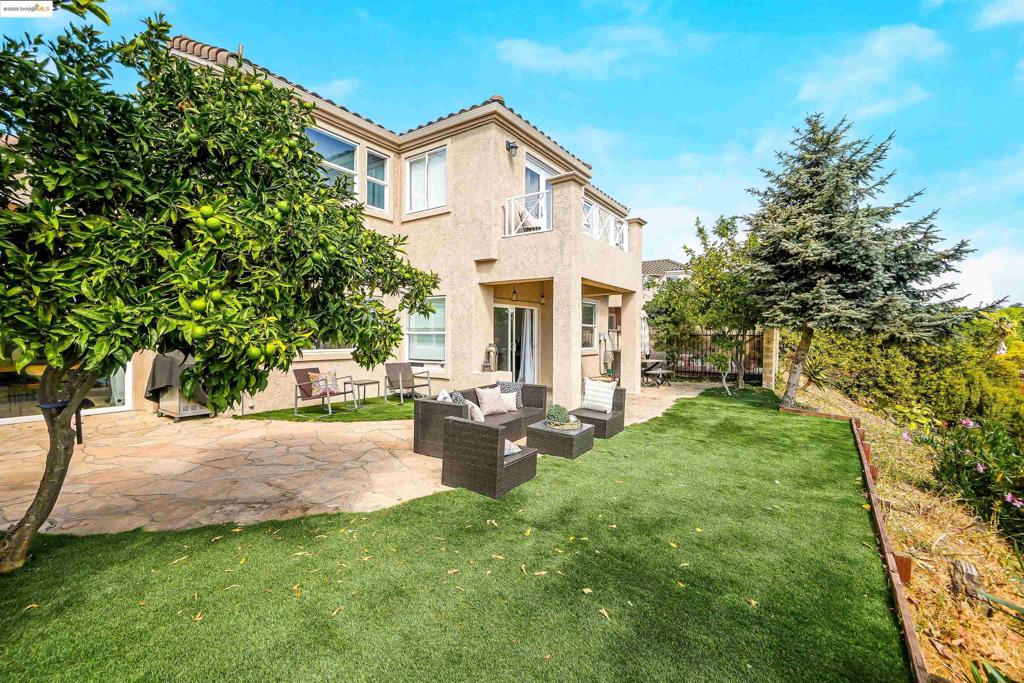 GLEN COVE - Residential