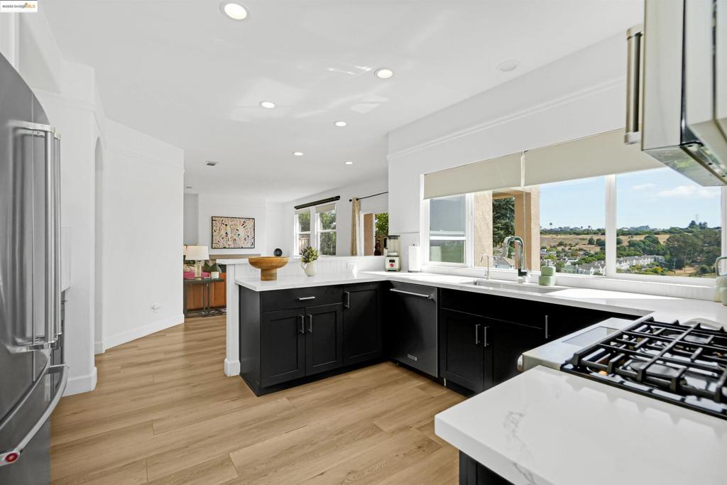 GLEN COVE - Residential