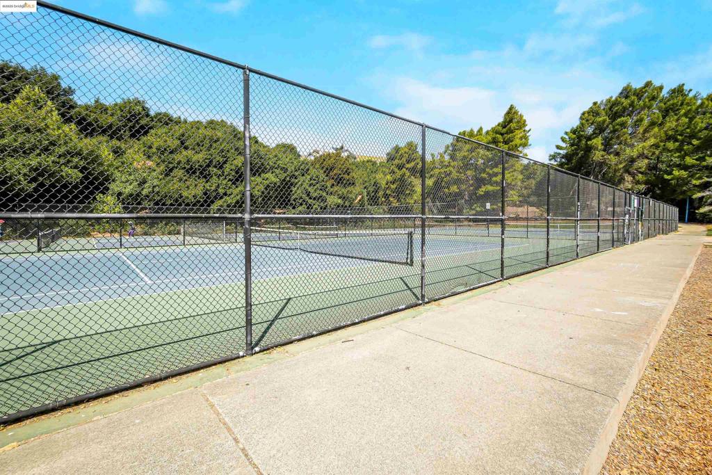 GLEN COVE - Residential